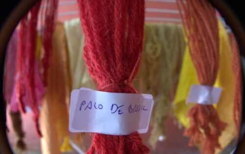 Iniciación al teñido de lana con colorantes naturales